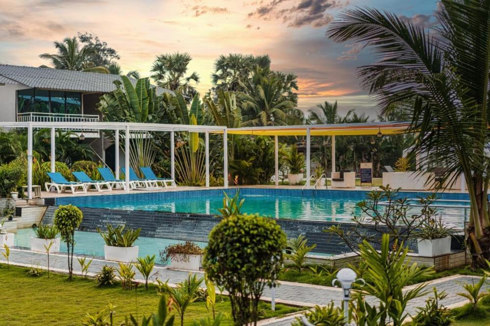Foxoso La Beach Resort & Spa Old Goa Εξωτερικό φωτογραφία